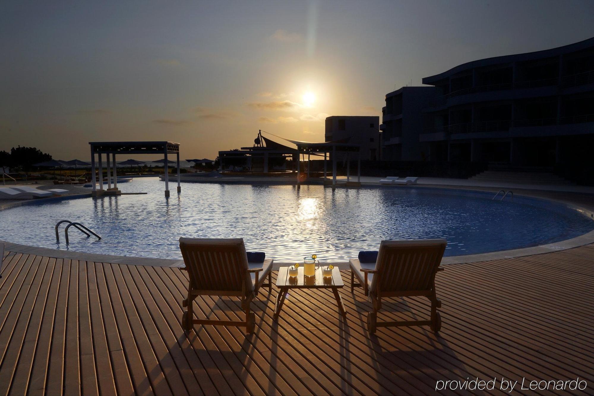 Vpx Hotel Асия Екстериор снимка